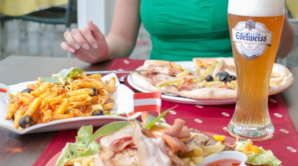 Gaestehaus Krappinger/Pizzeria Mamma Mia أوسياخ المظهر الخارجي الصورة